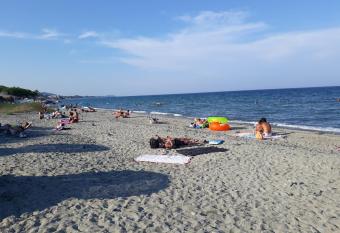 les pieds dans l eau les Marines de Moriani 5 couchages has Balcony rooms