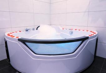 Grand Gabriel allows 18 year olds to book a room