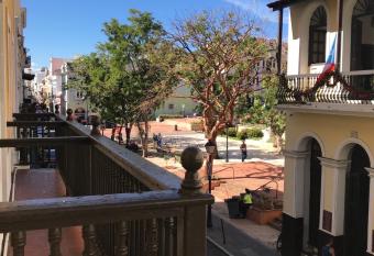Old San Juan Guest House has Balcony rooms