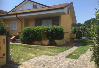 Il Rifugio di Leonardo allows 18 year olds to book a room