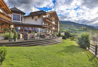 Hotel L  rchenhof has Balcony rooms