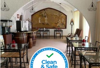 Hotel Nazareth allows 18 year olds to book a room