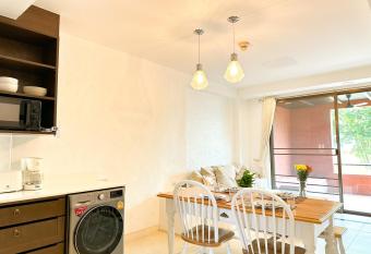 Kaotao beachfront condo has Balcony rooms