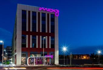 Moxy Glasgow Merchant City allows 18 year olds to book a room