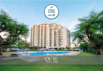 RR Club Amarilis allows 18 year olds to book a room