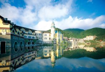 The Interlaken OCT Hotel has Balcony rooms