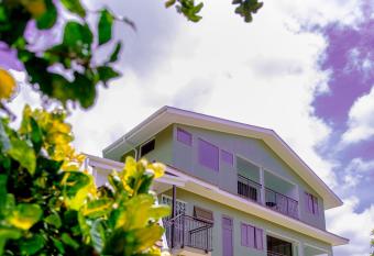 Cap-sud self catering allows 18 year olds to book a room