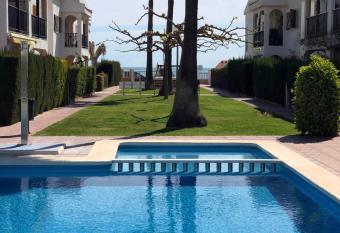 Cala puntal allows 18 year olds to book a room