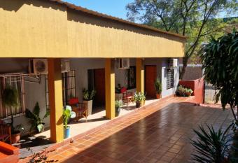 Pacur   Hotel allows 18 year olds to book a room