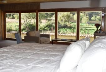 Casafranca has Balcony rooms