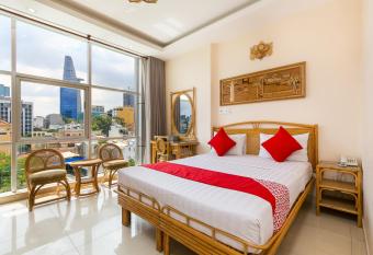 Calmette Hotel 151 - Ben Thanh has Balcony rooms