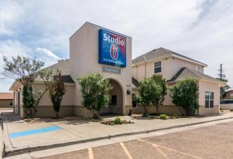 Studio 6 Lubbock - Medical Center has Smoking rooms