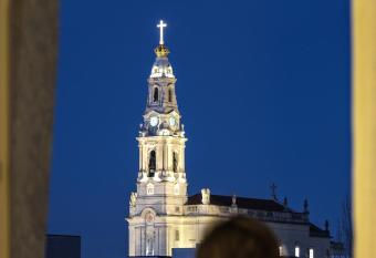 Hotel Santa Maria allows 18 year olds to book a room