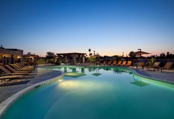 Courtyard by Marriott Scottsdale Salt River has Balcony rooms