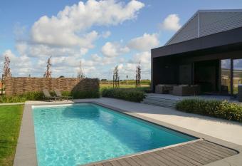 B&B Ten Doele allows 18 year olds to book a room