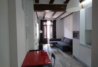 NWT Central Station Apartments has Balcony rooms