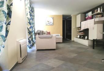 TORINO VACANCY 4 - Bridge House allows 18 year olds to book a room