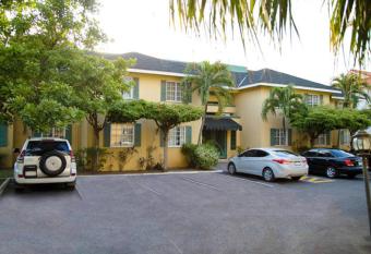 The Kingston Radison has Balcony rooms