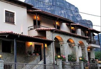 Guesthouse Vavitsas allows 18 year olds to book a room