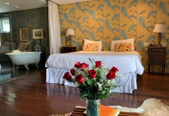 L Homme de Rio Boutique Hotel allows 18 year olds to book a room