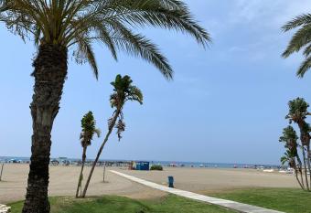 Turismo Vacacional de Lujo ttluga -M  laga has Balcony rooms