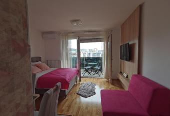 Apartman Krasula Doboj has Balcony rooms