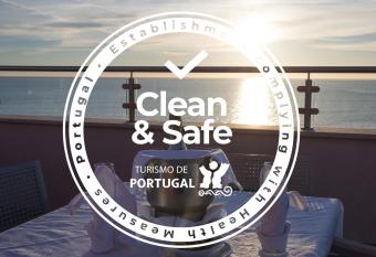 Hotel Quarteirasol allows 18 year olds to book a room