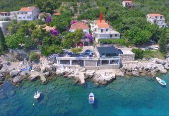 Apartments Miovic has Balcony rooms