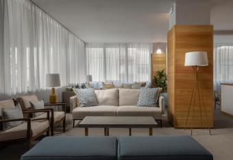 ClipHotel allows 18 year olds to book a room