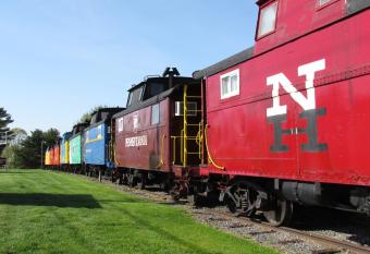 Red Caboose Motel & Restaurant has Balcony rooms