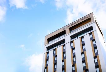 Hotel Intergate Hiroshima allows 18 year olds to book a room