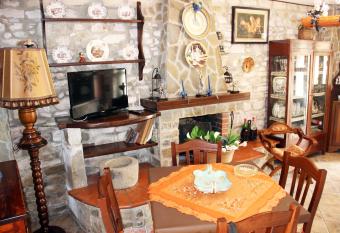 Il giardino del borgo has Balcony rooms