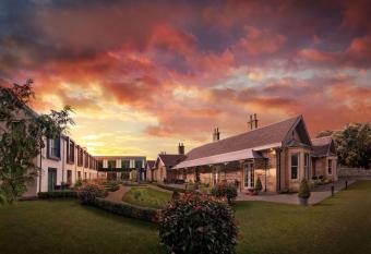 Ness Walk has Balcony rooms