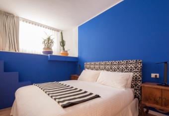 Laguna Boutique Apartments has Balcony rooms