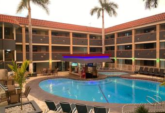 Hotel La Finca has Balcony rooms