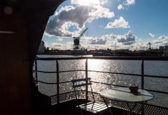 La Petite Annick has Balcony rooms