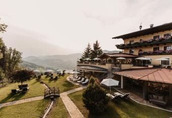 Gut Berg Naturhotel has Balcony rooms