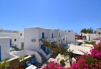 Ayeri Hotel has Balcony rooms