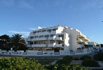 WOT Lagos Montemar allows 18 year olds to book a room