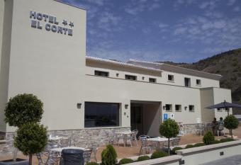 Hotel Restaurante El Corte has Balcony rooms