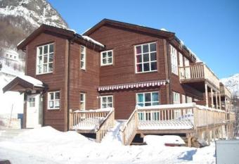 R  ldal Overnatting has Balcony rooms