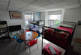 Plymouth Backpackers allows 18 year olds to book a room