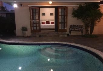 At Sta-Plus Guest House has Balcony rooms