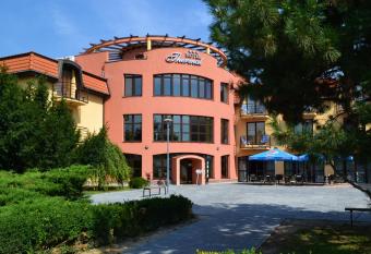 Wellness Hotel Thermal has Balcony rooms