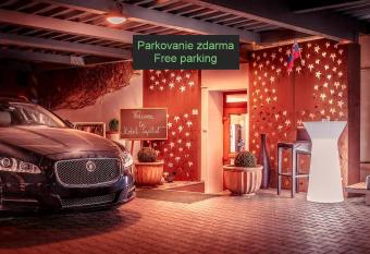 Hotel Capital with private wellness has Balcony rooms