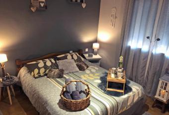 Chambre d h  tes L intemporelle allows 18 year olds to book a room