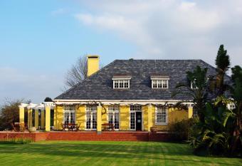 Lyngrove Wines & Guesthouse has Balcony rooms