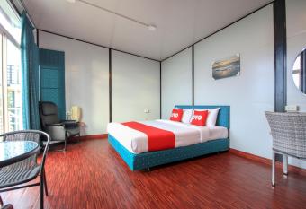 Happy Mountain Airport Resort allows 18 year olds to book a room