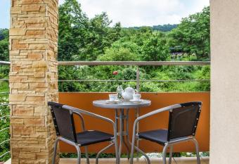 Apartm  ny RELAX Podh  jska has Balcony rooms