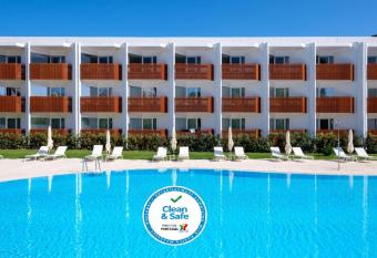 Malibu Foz Hotel - La Maison Younan has Balcony rooms